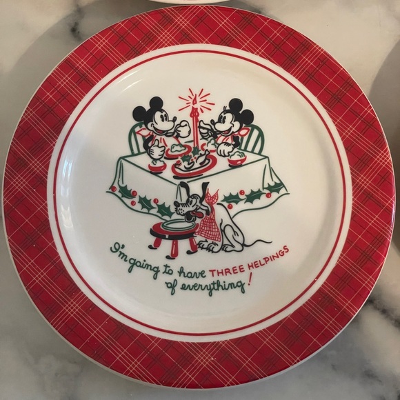 NIB Set of 4 Disney “A Holiday Celebration” Appetizer Dessert Plates - Picture 3 of 11